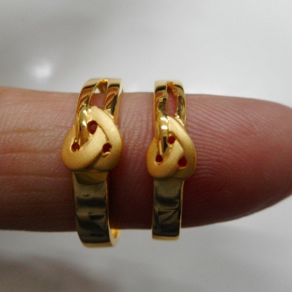 22 carat fancy couple ring
