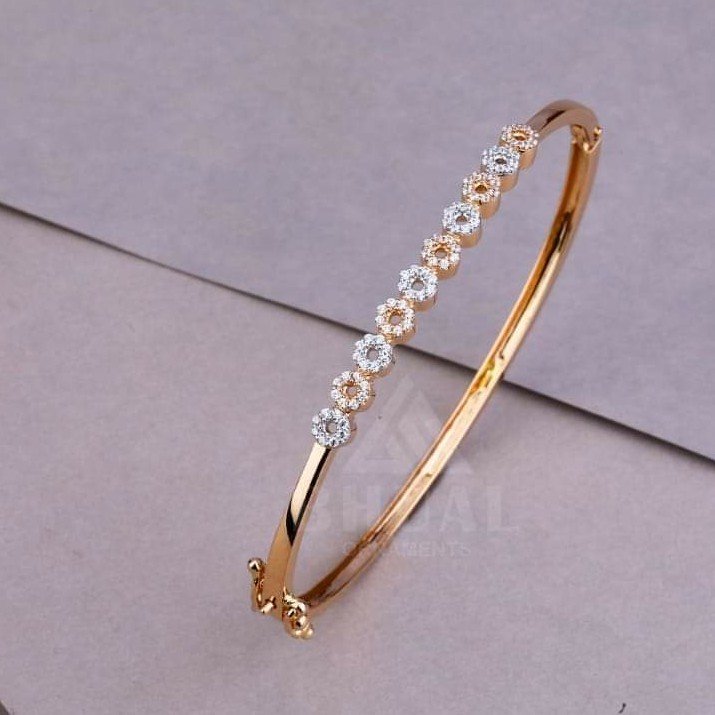 Gold Ladies Bracelet.