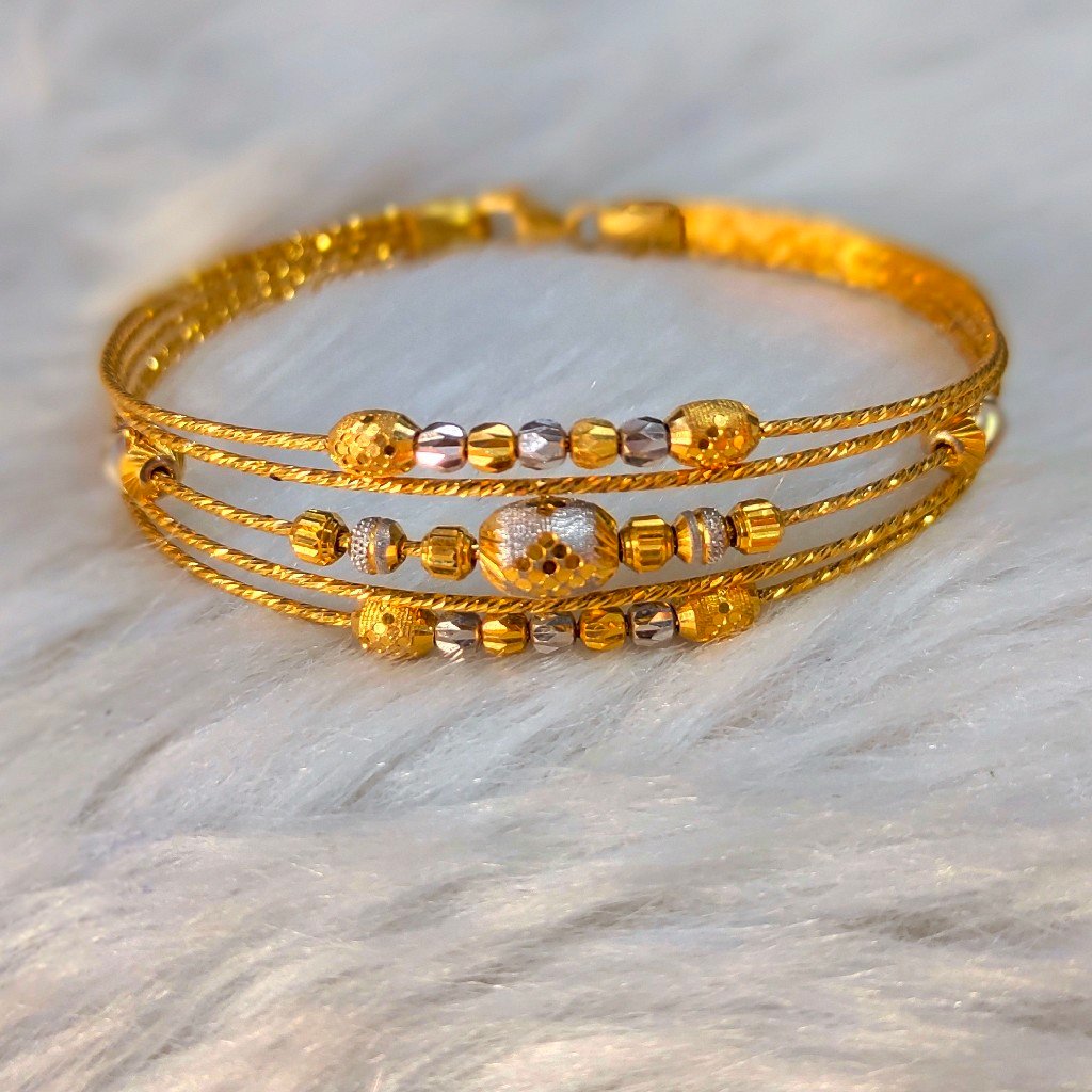 916 22 carat fancy bracelet