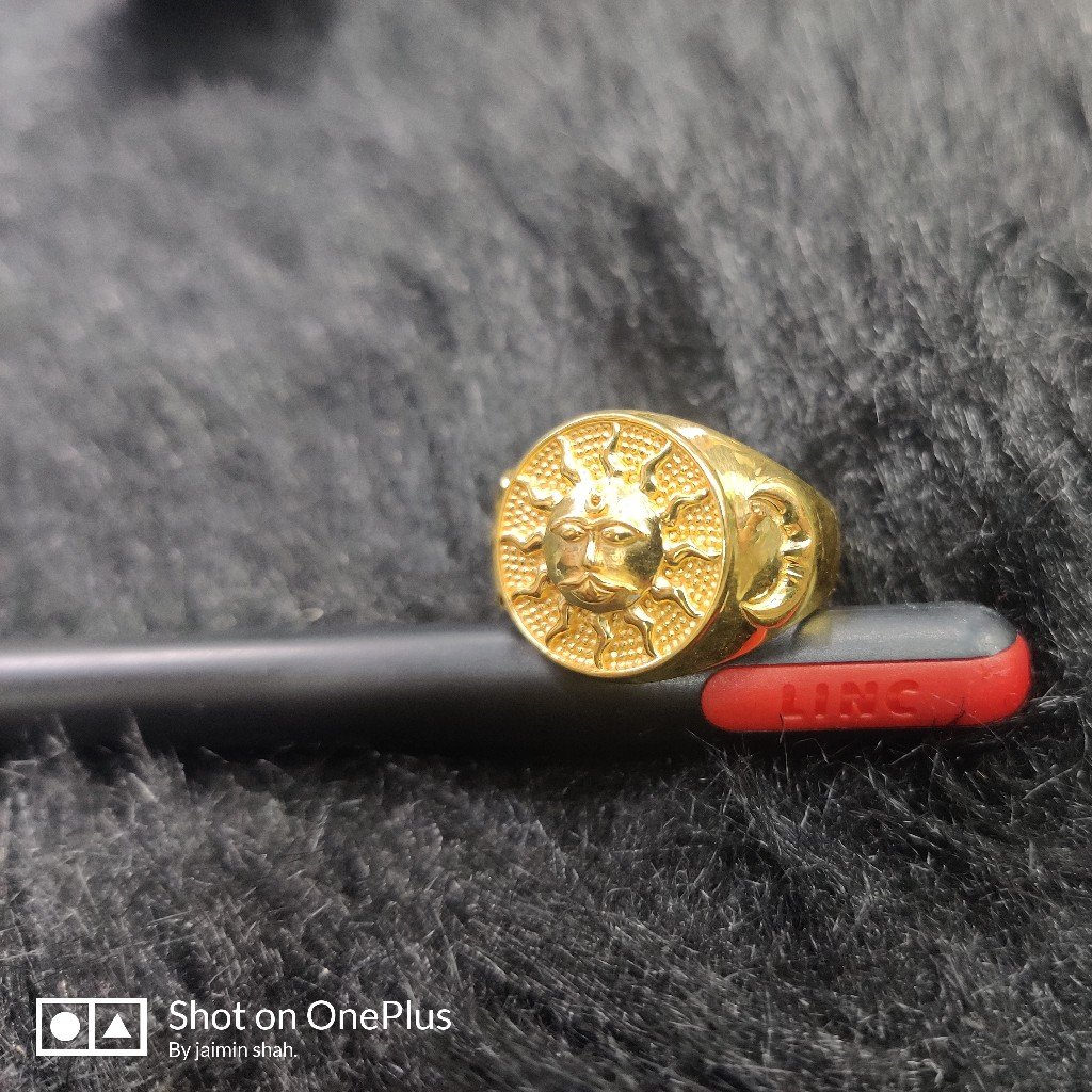 Sury antique gents ring